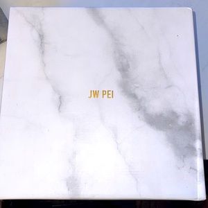 Luna Gradient Acrylic Chain Circle Shoulder Bag